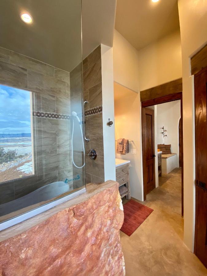 The Grand Hacienda Inn With Breakfast Abiquiu Bagian luar foto