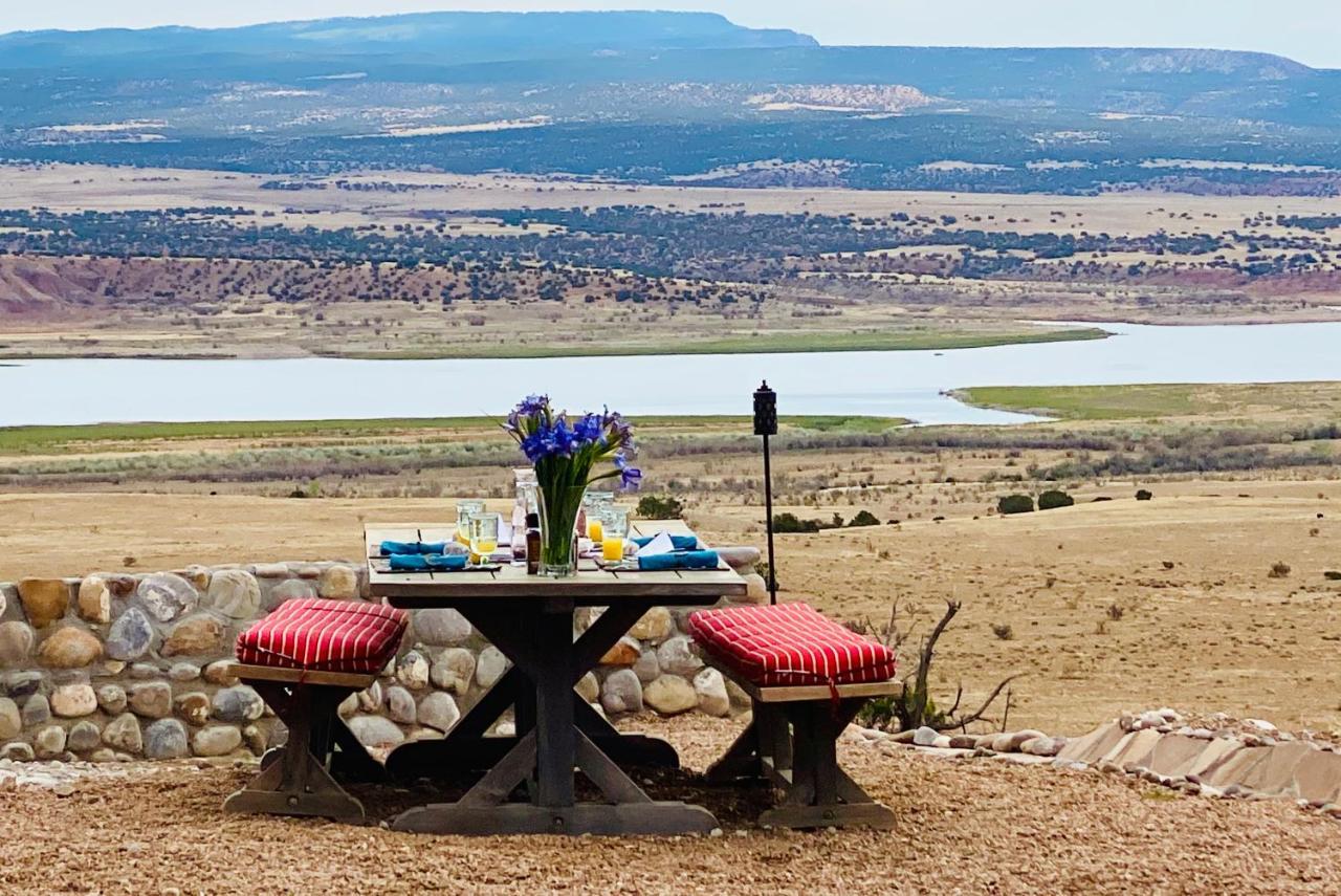 The Grand Hacienda Inn With Breakfast Abiquiu Bagian luar foto