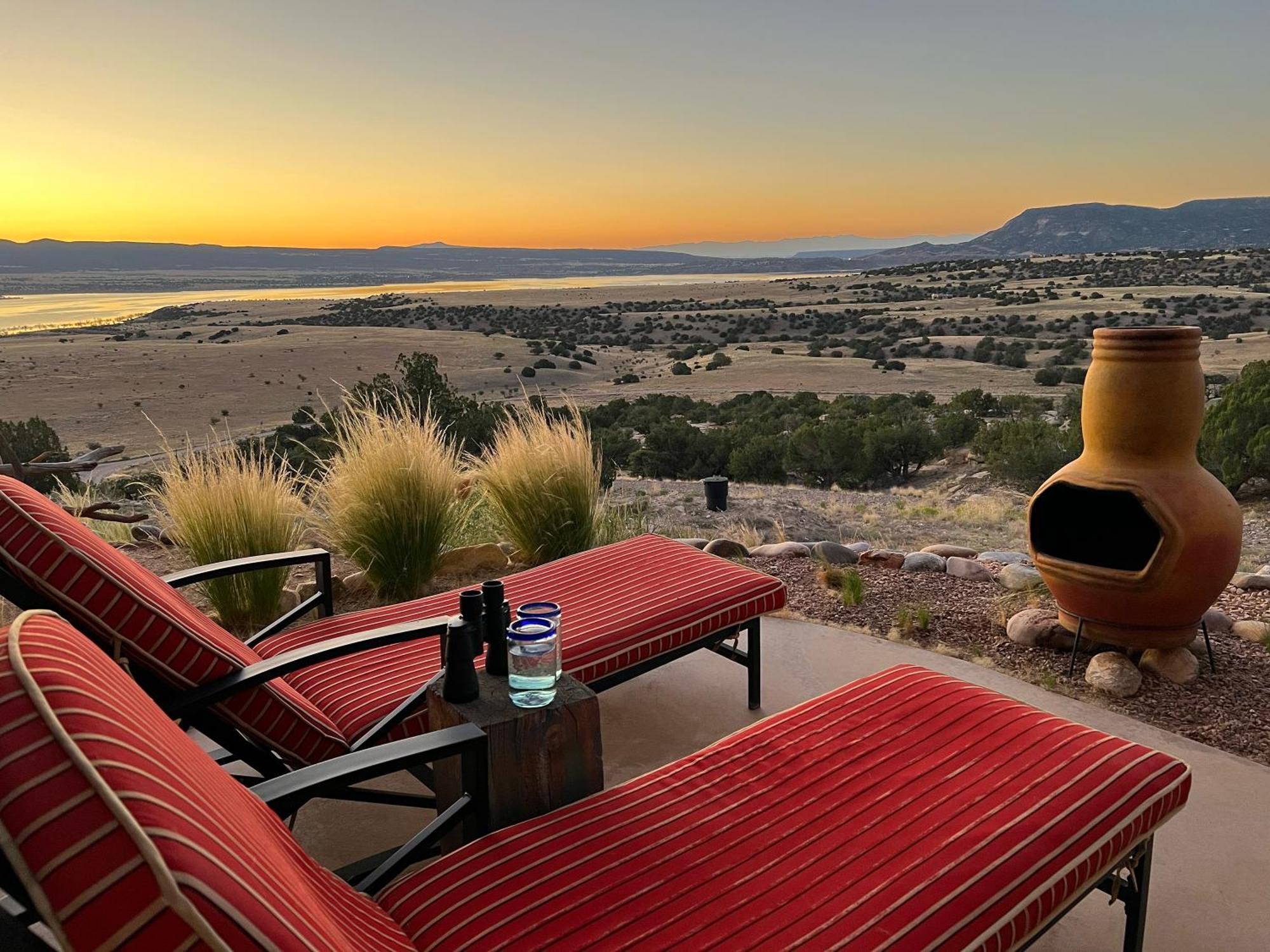 The Grand Hacienda Inn With Breakfast Abiquiu Bagian luar foto
